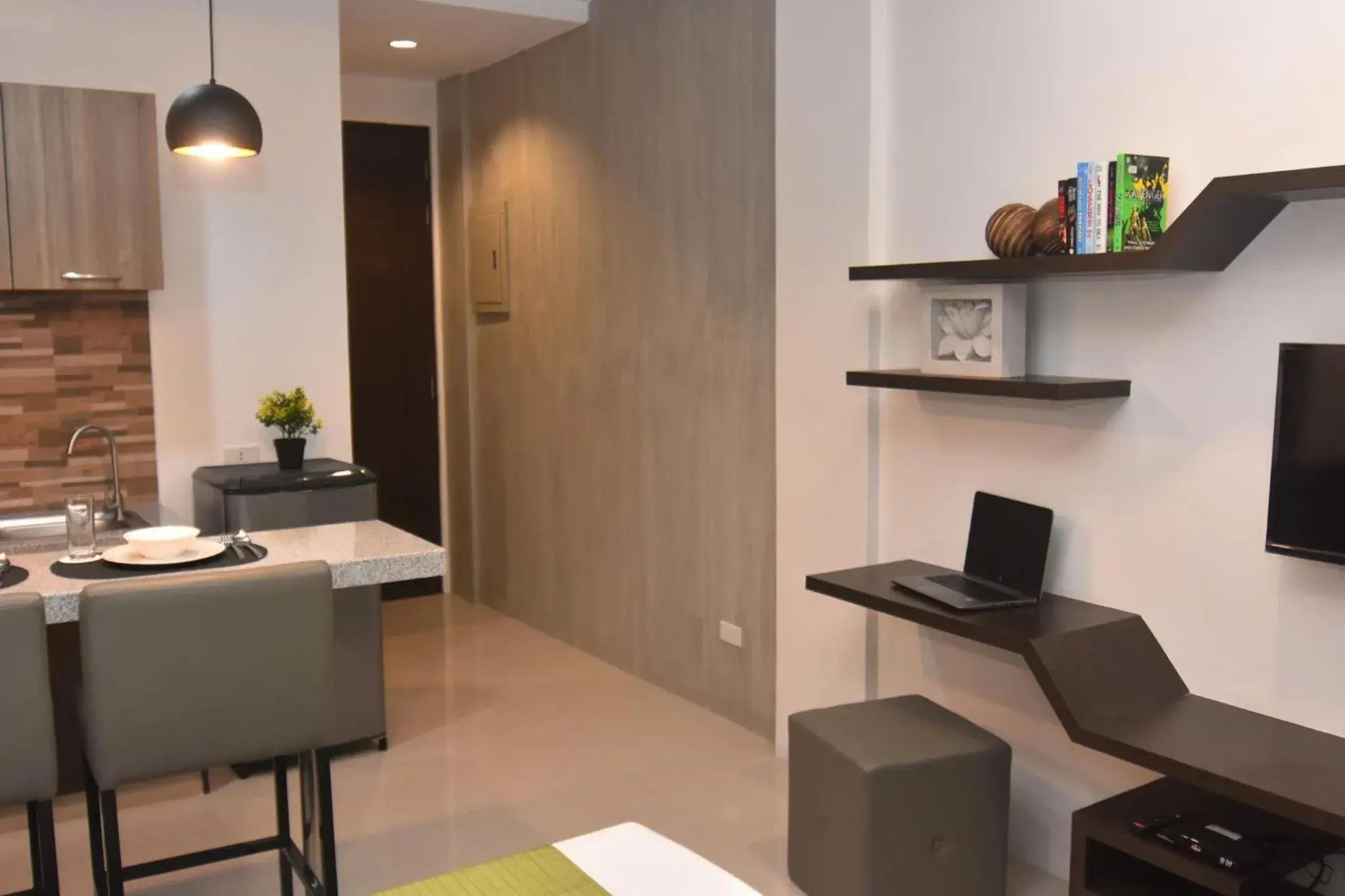 Andeo Suites